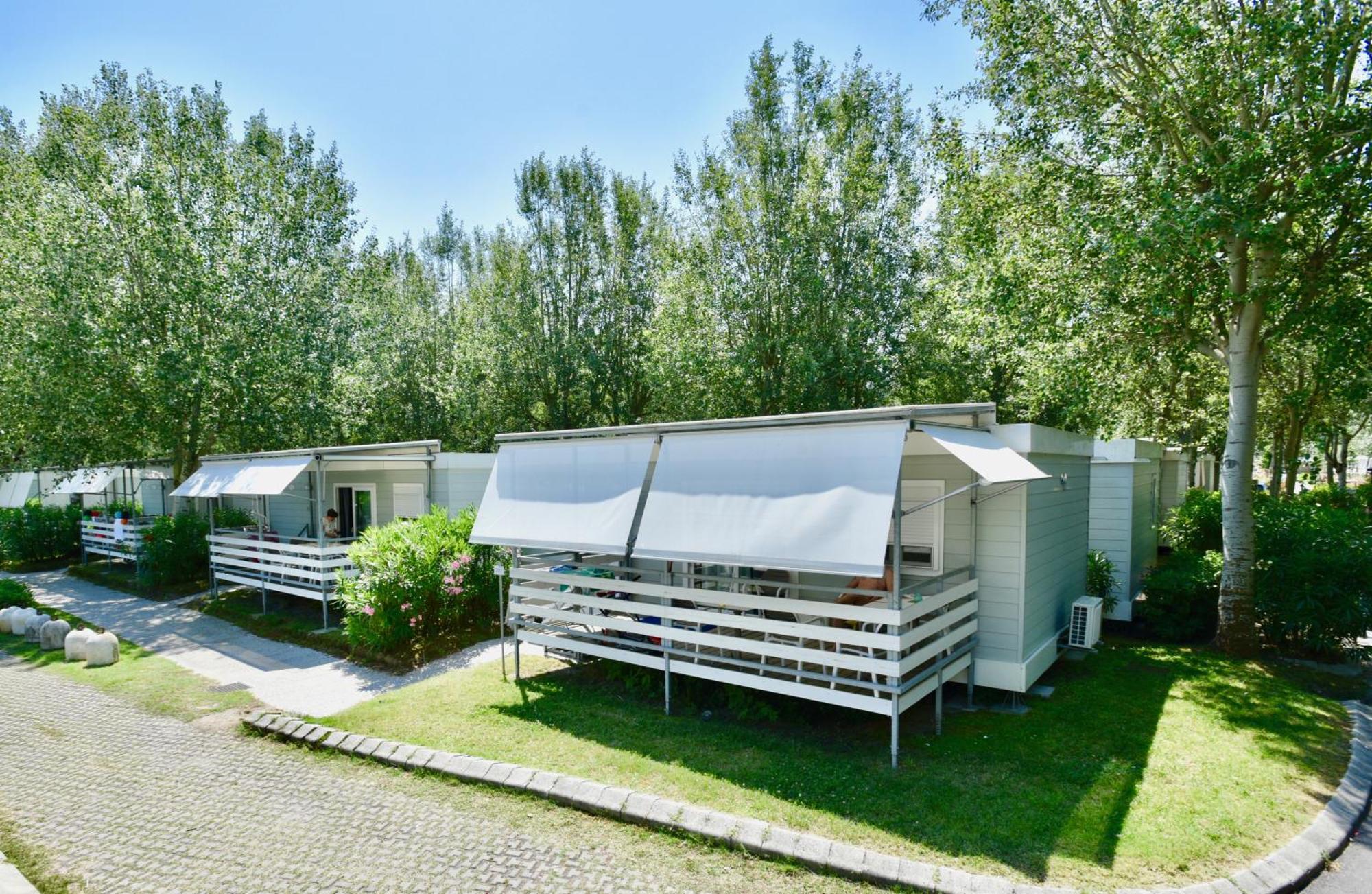 Isamar Holiday Village Ca Lino Екстер'єр фото Mobile homes in a campsite