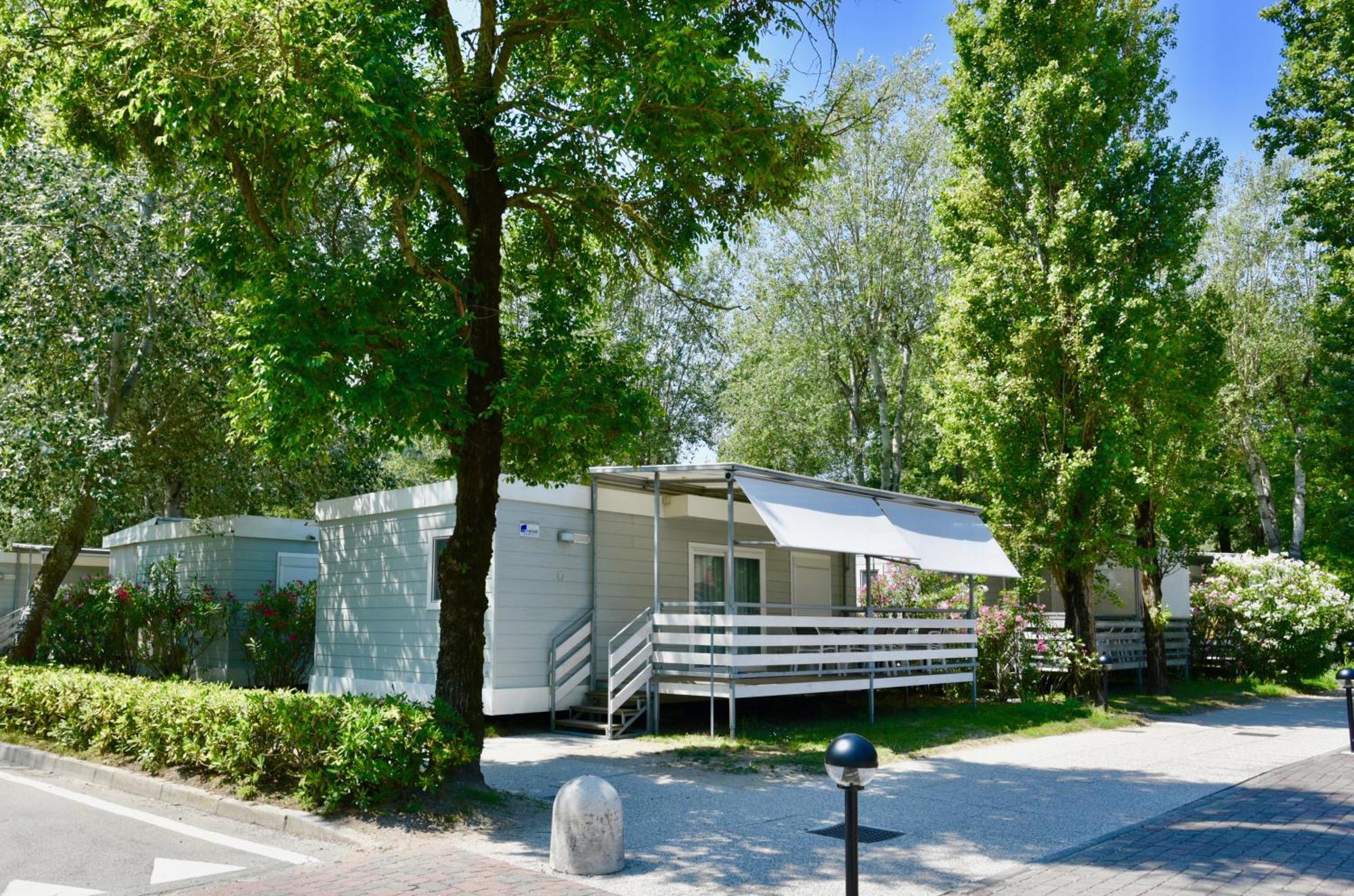 Isamar Holiday Village Ca Lino Номер фото Mobile home in a camping in France